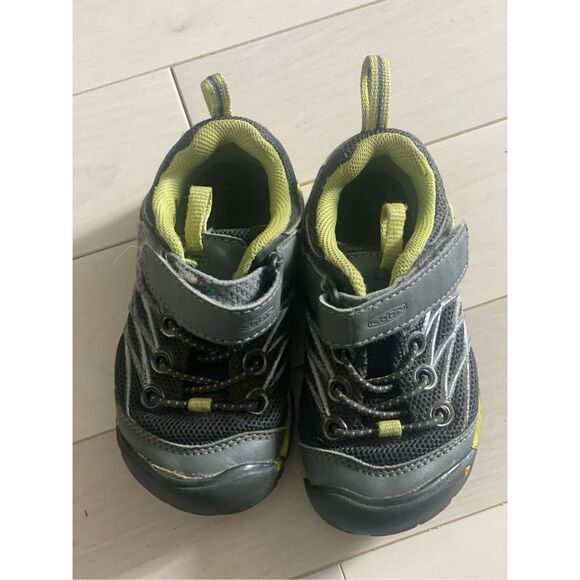 KEEN KID'S CHANDLER CNX WATERPROOF SHOE SANDALS TODDLER size 8 - Picture 1 of 4